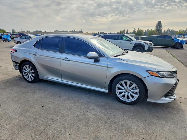 2018 TOYOTA CAMRY L/LE/SE/XLE