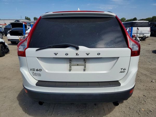 2013 VOLVO XC60