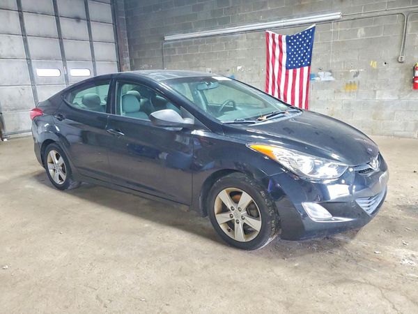 2013 HYUNDAI ELANTRA — Passenger 3/4