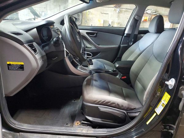 2013 HYUNDAI ELANTRA — DENT