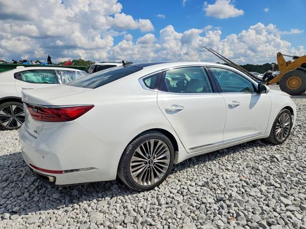 2019 KIA CADENZA