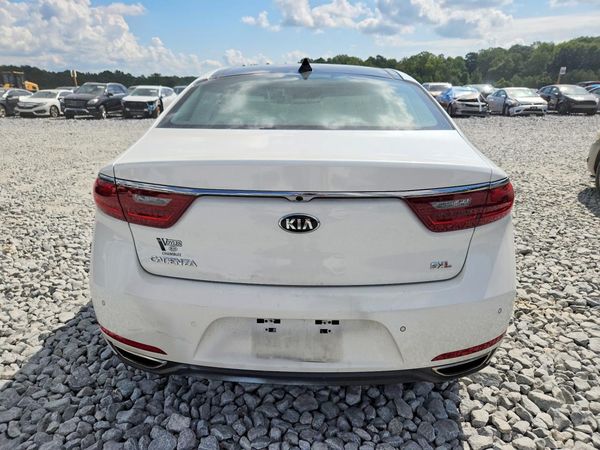 2019 KIA CADENZA