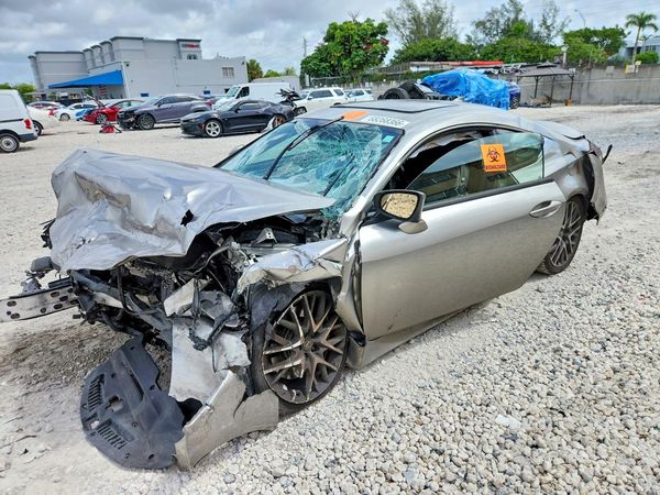 2016 LEXUS RC 200t — Front 3/4