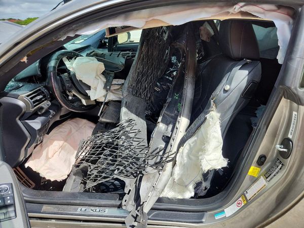2016 LEXUS RC 200t — DENT