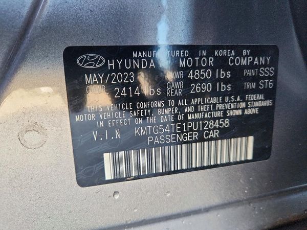2023 GENESIS G70