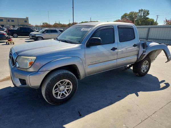 2015 TOYOTA TACOMA