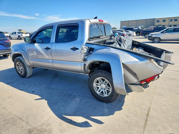 2015 TOYOTA TACOMA