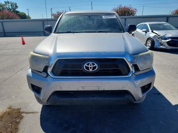 2015 TOYOTA TACOMA