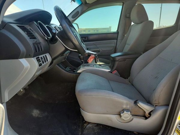 2015 TOYOTA TACOMA
