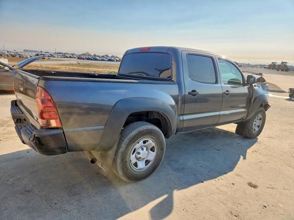 2014 TOYOTA TACOMA Delux Grade