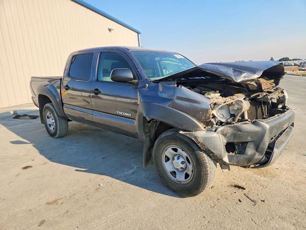 2014 TOYOTA TACOMA Delux Grade