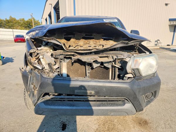 2014 TOYOTA TACOMA Delux Grade