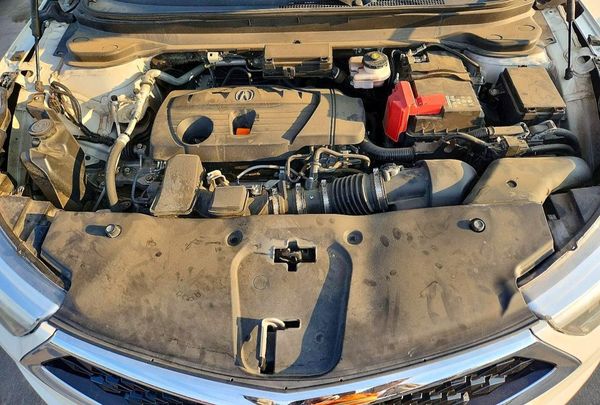 2019 ACURA RDX — Engine bay