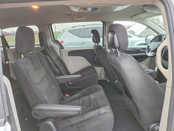 2015 DODGE CARAVAN SE