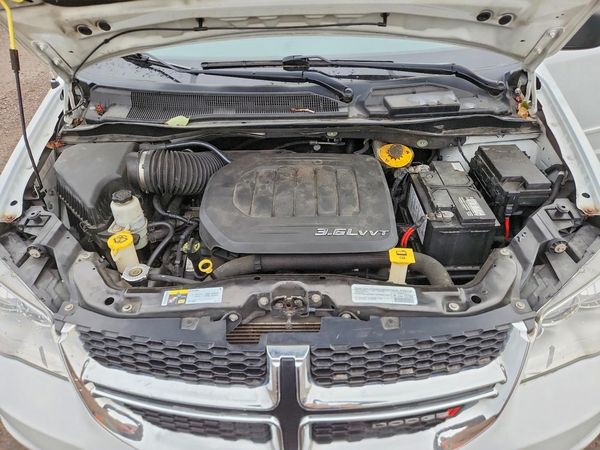 2015 DODGE CARAVAN SE
