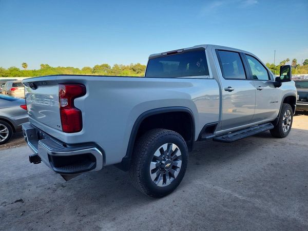 2022 CHEVROLET SILVERADO LT