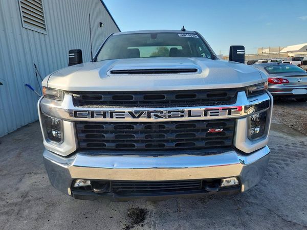 2022 CHEVROLET SILVERADO LT