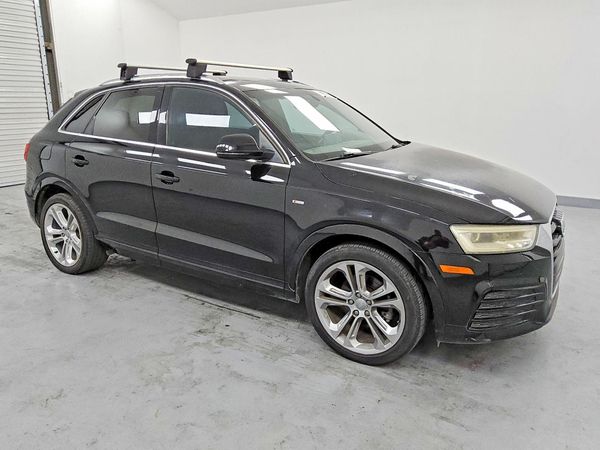 2017 AUDI Q3 quattro Prestige — Passenger 3/4