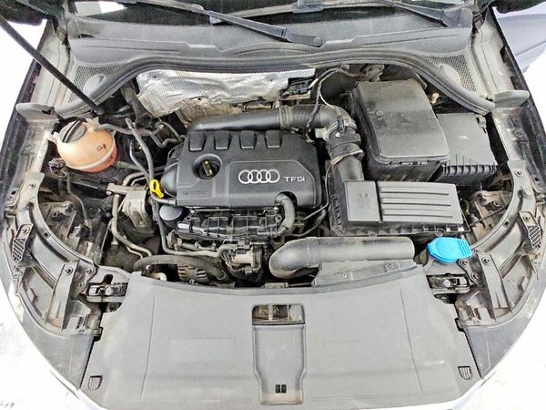 2017 AUDI Q3 quattro Prestige — Engine bay