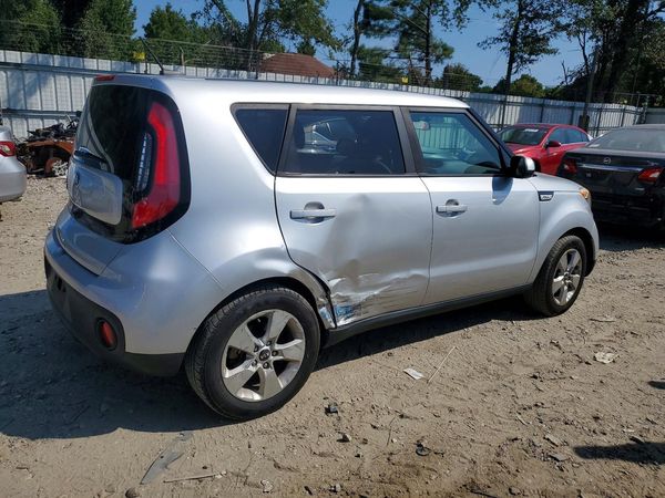 2018 KIA SOUL Base