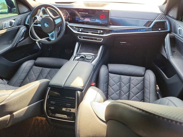2026 BMW X6 xDrive40i