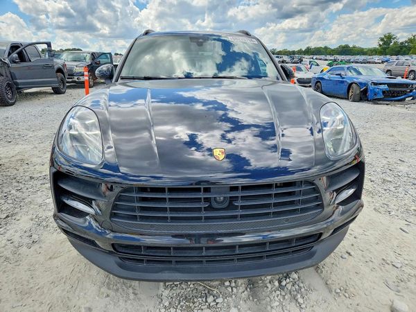 2020 PORSCHE MACAN