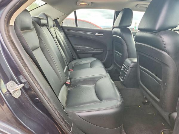 2016 CHRYSLER 300