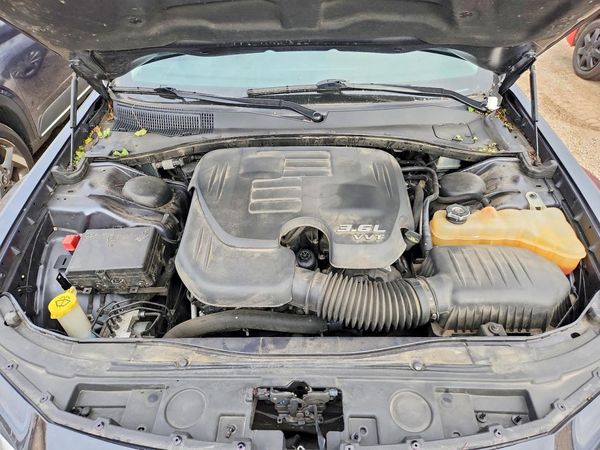 2016 CHRYSLER 300