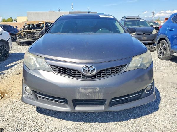 2013 TOYOTA CAMRY