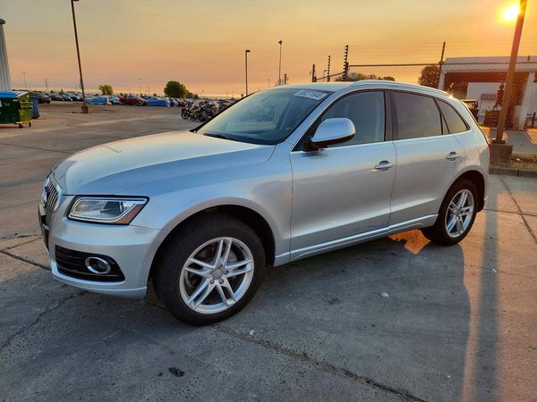 2014 AUDI Q5 Premium Plus — Front 3/4