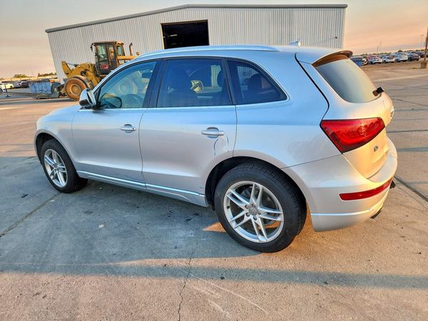 2014 AUDI Q5 Premium Plus — DSRA