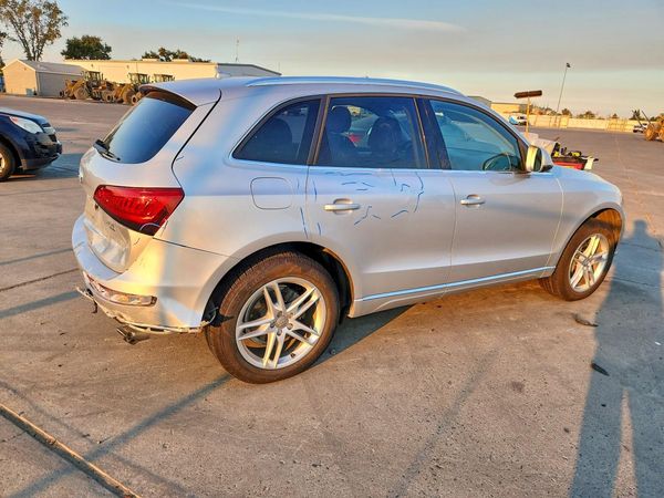 2014 AUDI Q5 Premium Plus — PSRA