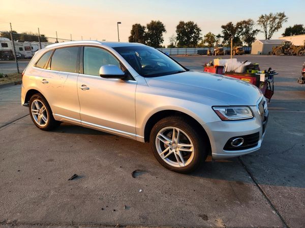 2014 AUDI Q5 Premium Plus — Passenger 3/4