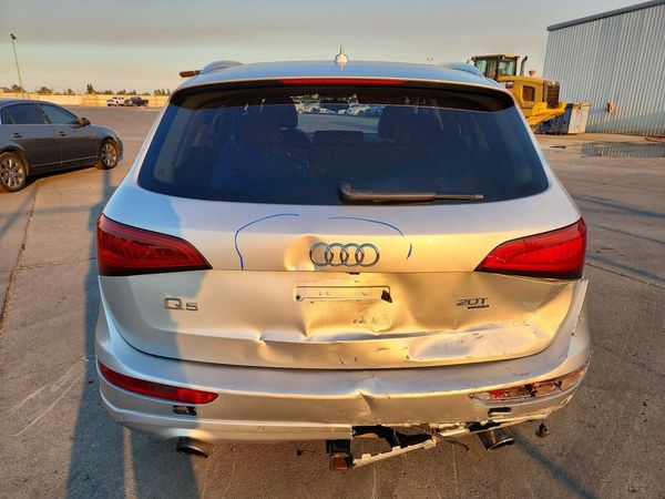 2014 AUDI Q5 Premium Plus — DIRR
