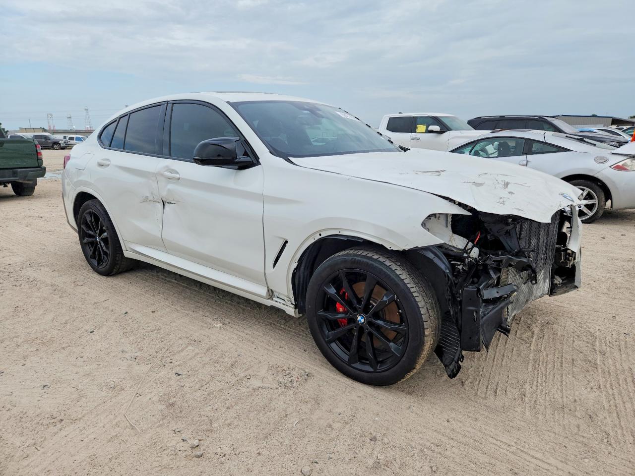 2024 BMW X4 M40i — Front 3/4