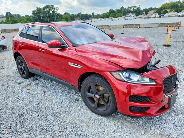 2019 JAGUAR F-PACE Premium — Passenger 3/4
