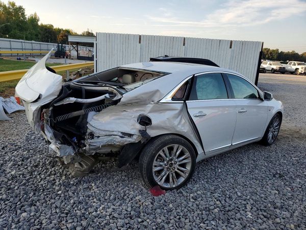 2018 CADILLAC XTS