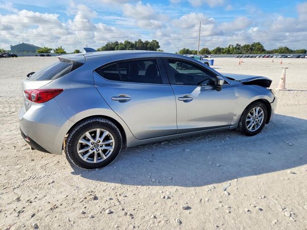 2014 MAZDA 3