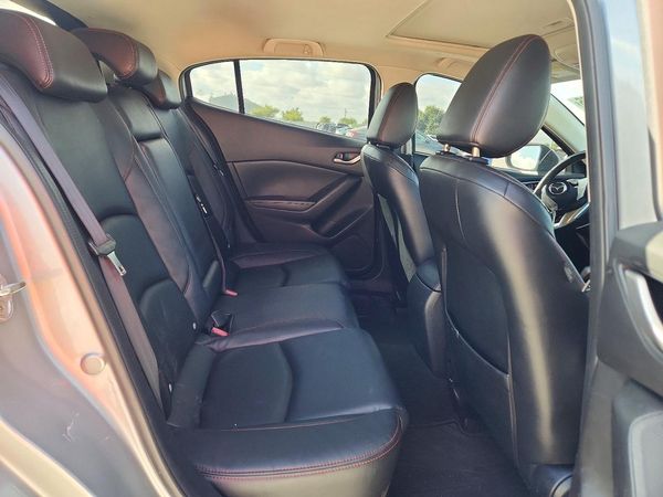 2014 MAZDA 3