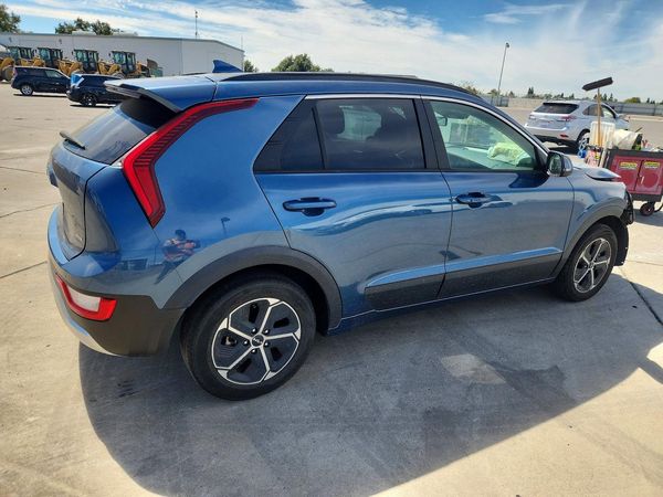 2024 KIA NIRO