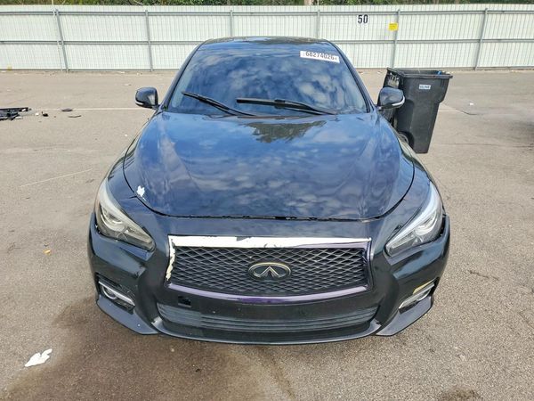 2017 INFINITI Q50