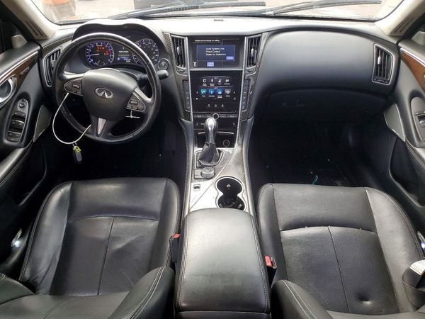 2017 INFINITI Q50