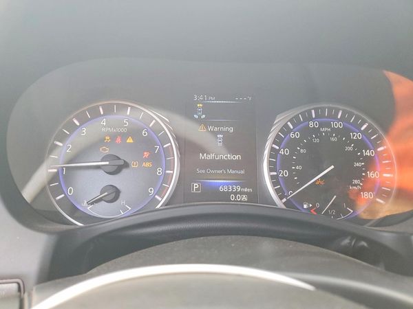2017 INFINITI Q50