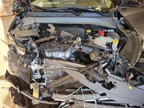 2022 JEEP COMPASS — Engine bay