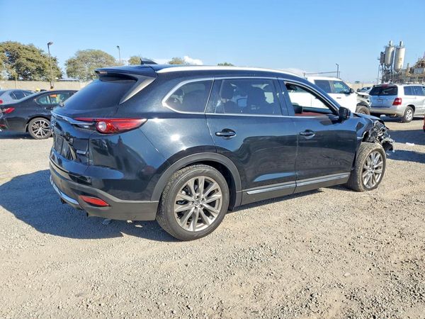 2017 MAZDA CX-9 Signature