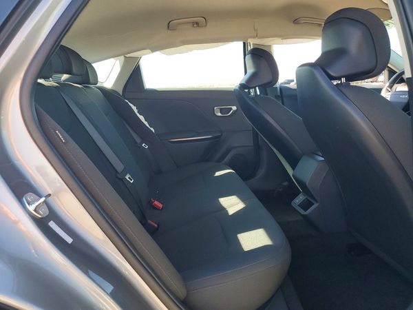 2026 KIA K4 LX, LXS