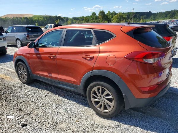 2017 HYUNDAI TUCSON SE (no options) — DSRA
