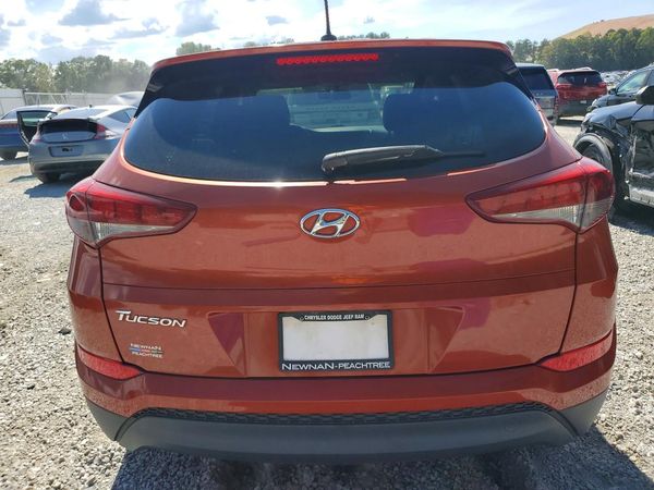 2017 HYUNDAI TUCSON SE (no options) — DIRR