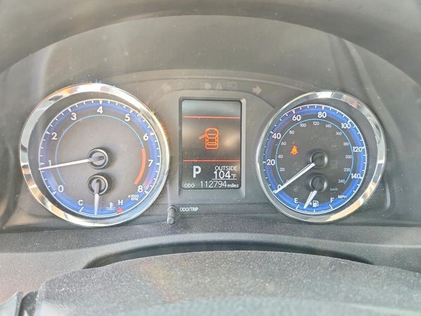 2017 TOYOTA COROLLA