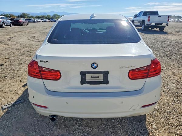 2015 BMW 320 320i